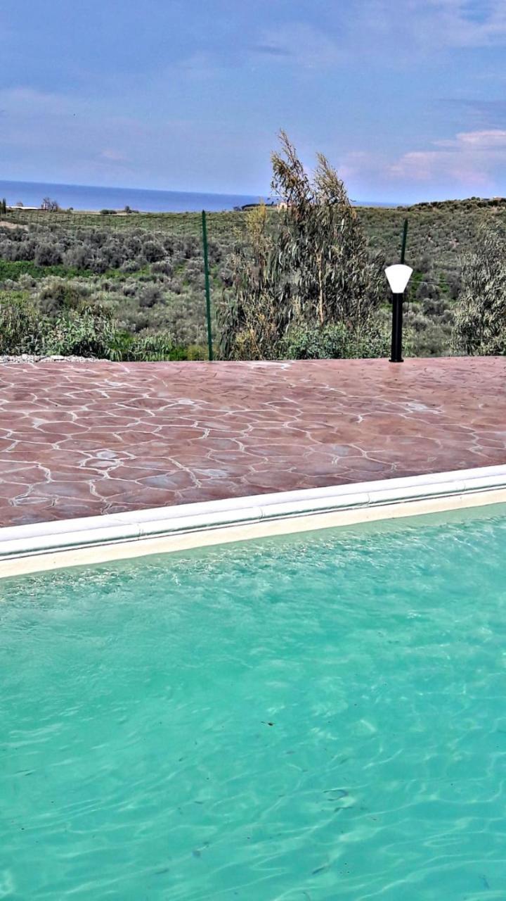 罗萨诺 Agriturismo Armania酒店 外观 照片